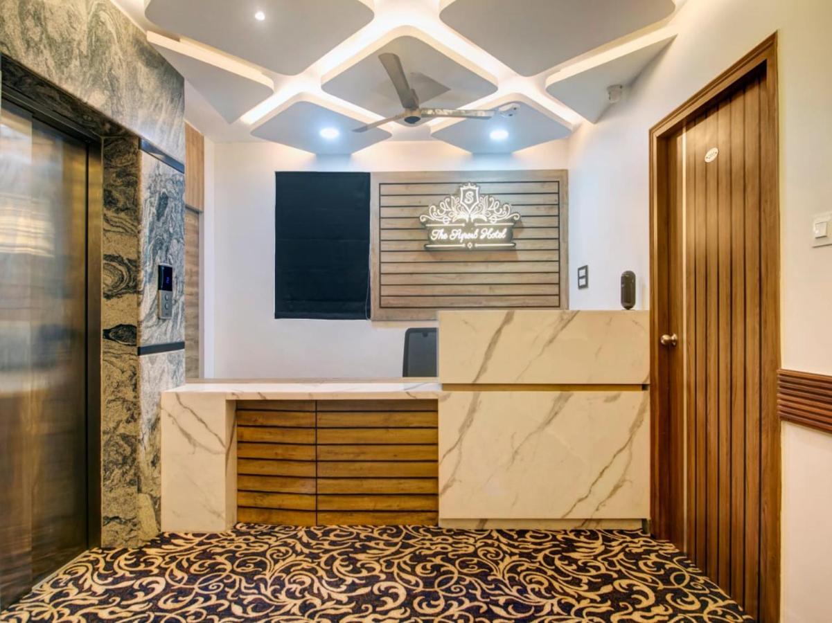 The Superb Hotel Pvt Ltd حيدر أباد المظهر الخارجي الصورة