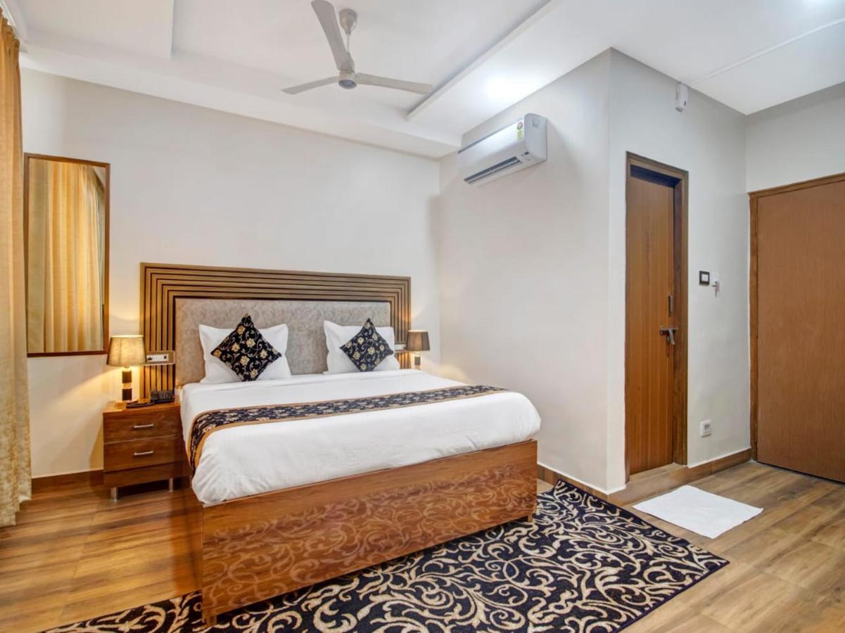 The Superb Hotel Pvt Ltd حيدر أباد المظهر الخارجي الصورة